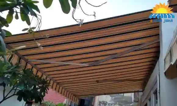 تصميم مظلات معلّقة في الرياض يغطي الجلسات الخارجية ويوفر حماية من الشمس