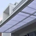 مظلات فيبر جلاس متينة وخفيفة الوزن توفر حماية من الشمس والعوامل الجوية بتصميم عصري